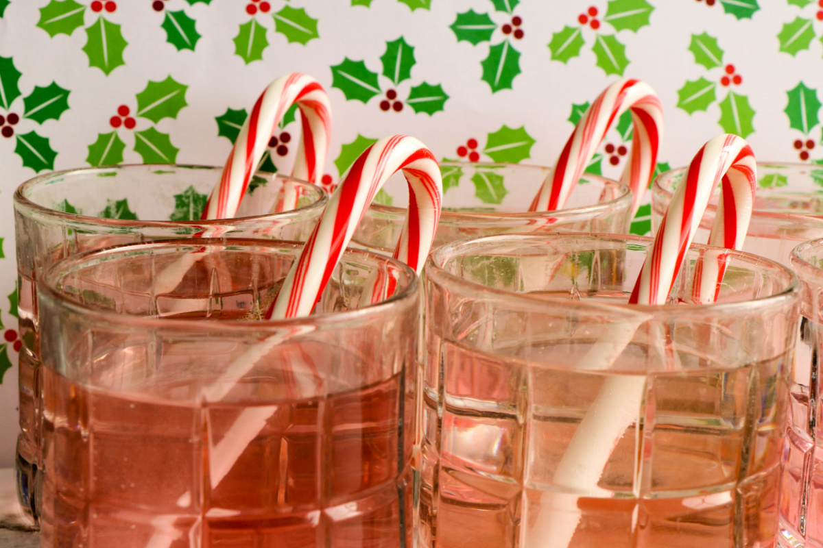 Dissolving Candy Canes Experiment SKrafty dissolving-candy-canes-experiment-skrafty