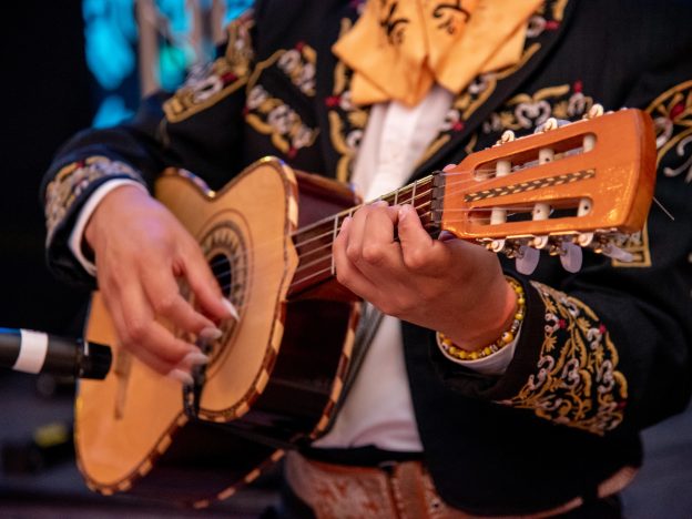 Viva Mariachi: Learn About a Musical Tradition course image